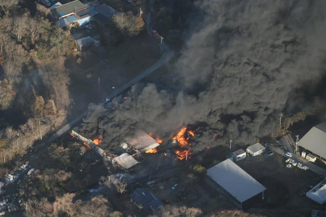 【山火事】茨城県常総市で火災延焼「強風にあおられて拡大」　2千人に避難指示